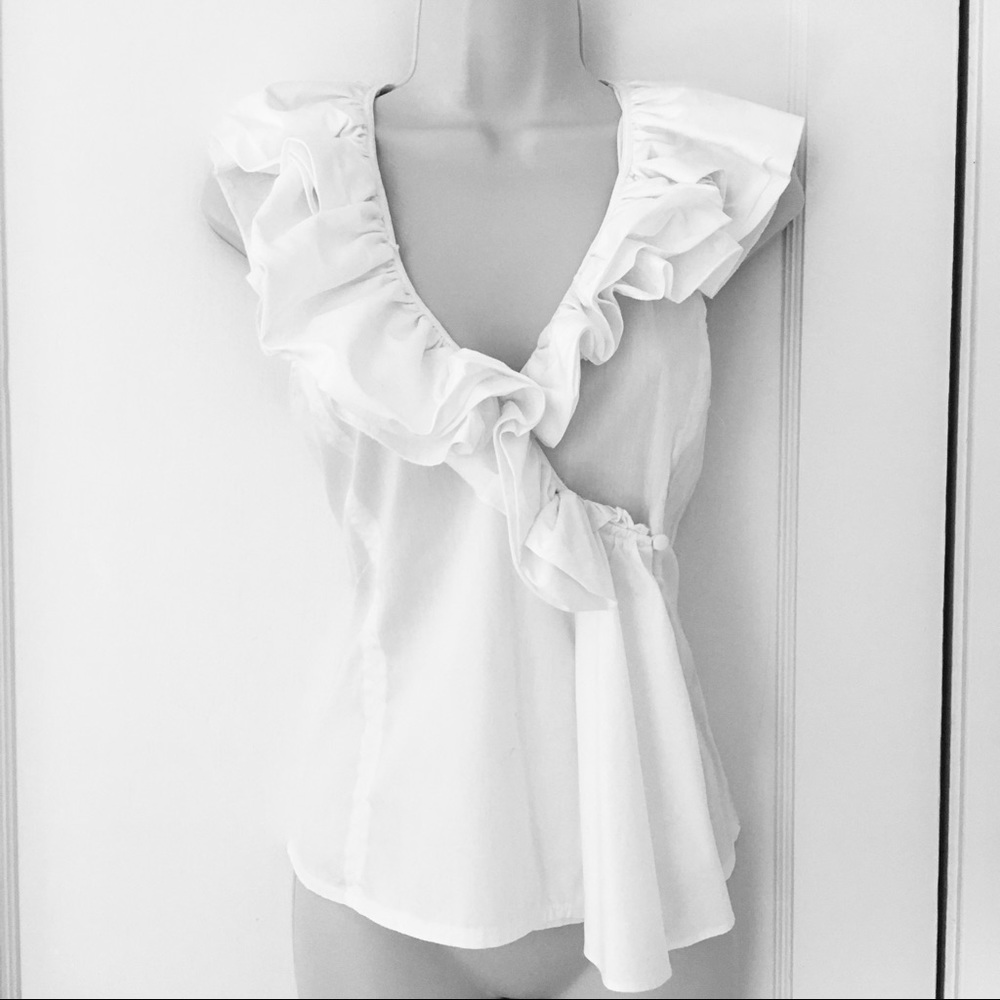 Bebe White Sleeveless Button Shirt Size XS